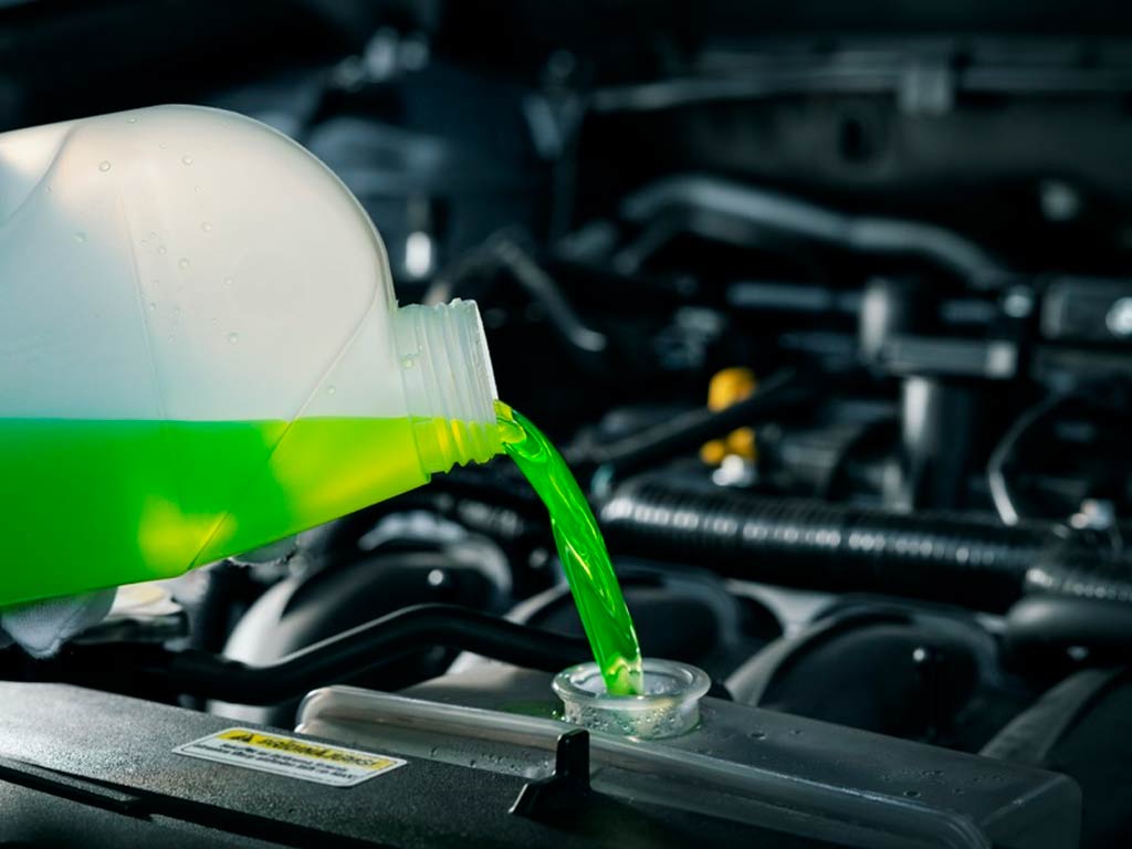 Anticongelante: colores, tipos y errores que evitar