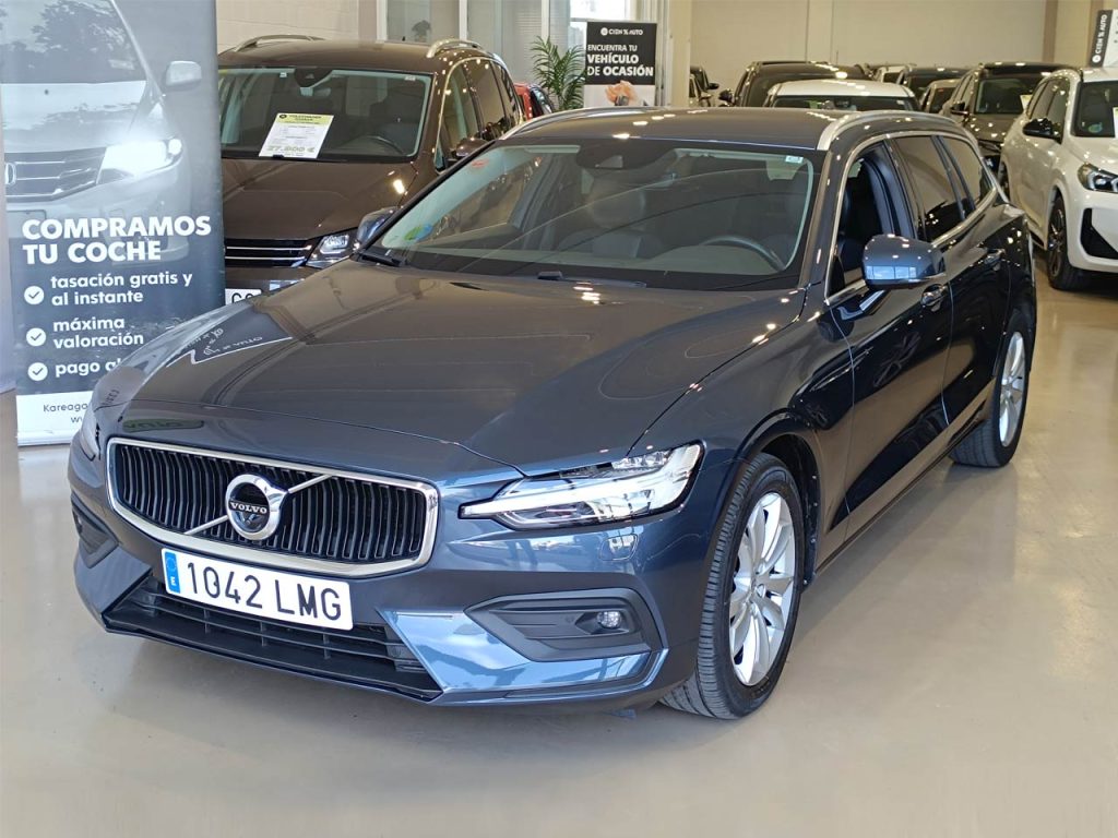 Volvo V60 B4 híbrido diésel automático Momentum Pro