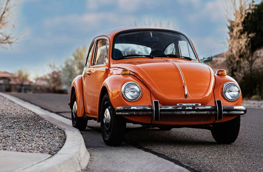 debate sobre coches clásicos y coches moderno
