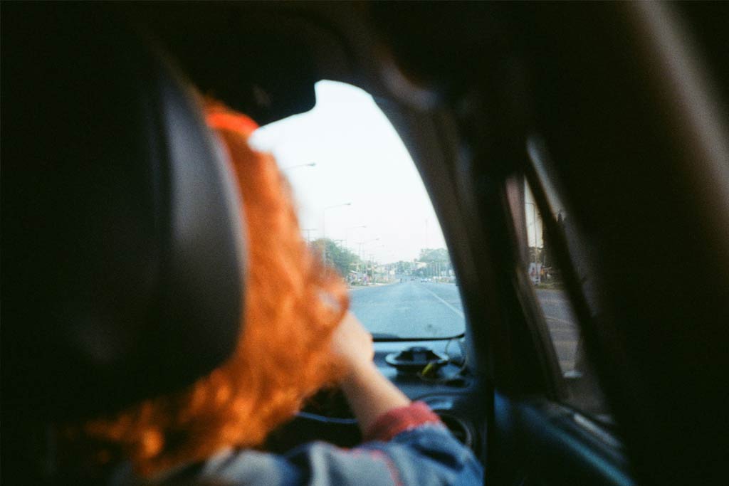 consejos para prevenir los mareos durante un viaje en coche